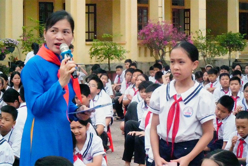 Anh-tin-bai